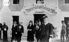 Inauguració de la caserna de la Guàrdia Civil, 1916 (ACGAX. Fons: Col·lecció d’imatges de Josep M. Dou Camps. Autor desconegut)