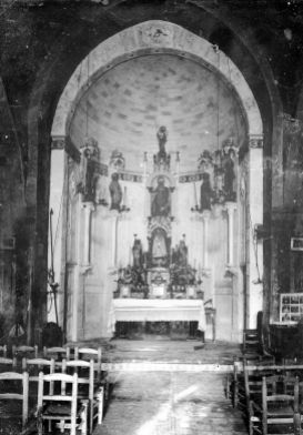 Altar major de l'església de Santa Eulàlia de Begudà, a Sant Joan les Fonts,1918 (ACGAX. Fons Sadurní Brunet Pi. Autor: Sadurní Brunet)