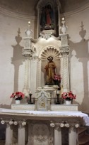 Vista frontal de l'altar major de l'església de Santa Eulàlia, a Begudà, 2017 (Arxiu d'imatges de l'Ajuntament de Sant Joan les Fonts)