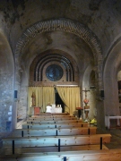 Vista parcial de l’interior de l’església de Sant Feliu, a Vilajuïga, 2012 (Foto: https://commons.wikimedia.org. Autor: Pere López)