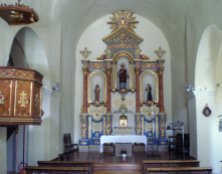 Vista parcial de l'interior de l'església de Sant Esteve de Tuixent, a Josa i Tuixent (Foto: https://ca.wikipedia.org/. Autor: Jordi Picart)
